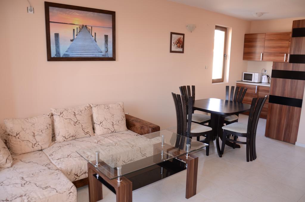 Apartments In Complex Chateau Nessebar سفيتي فلاس المظهر الخارجي الصورة
